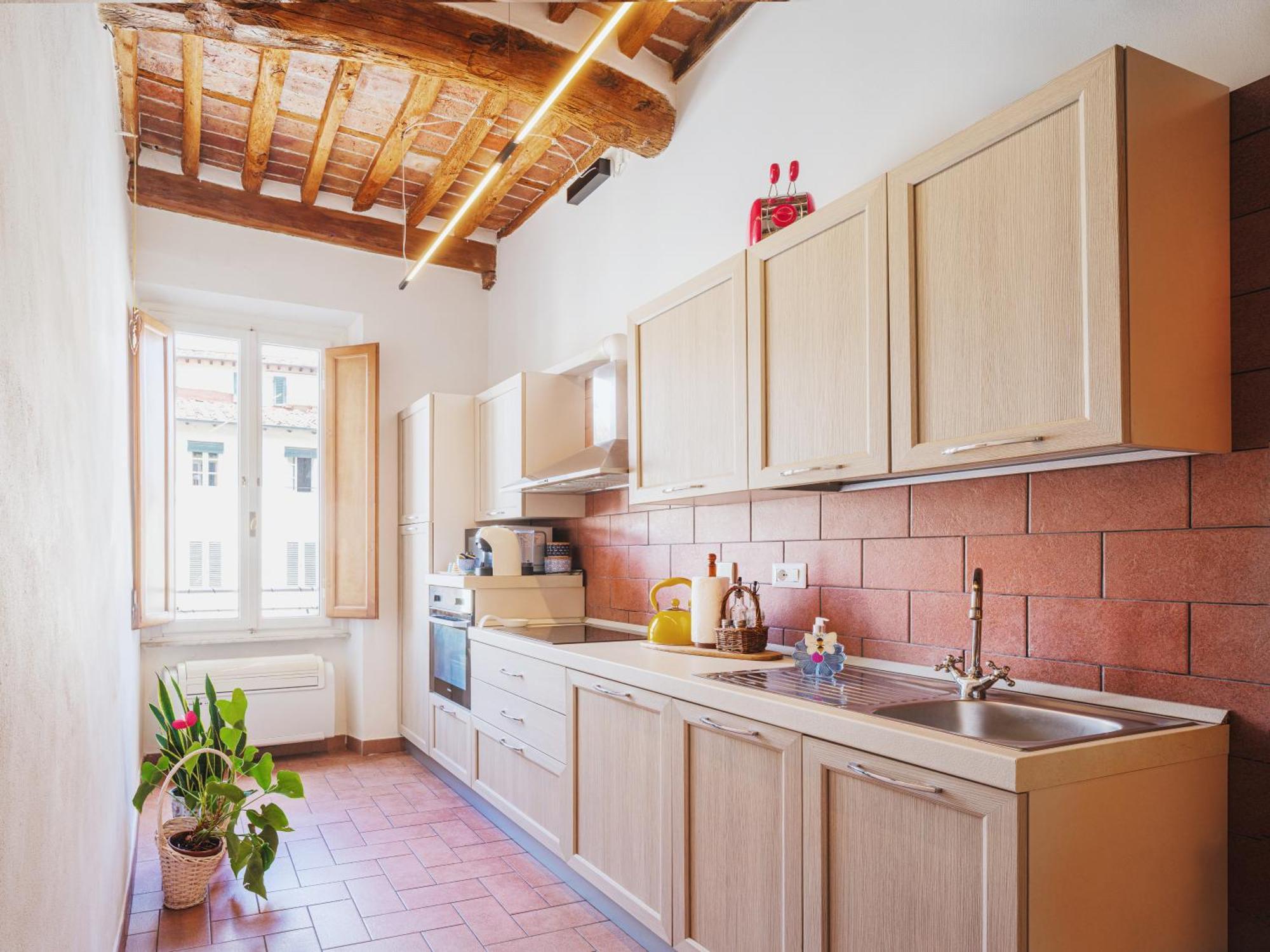 Michael'S Home - Cozy Apartment In The Heart Of Lucca Exterior foto